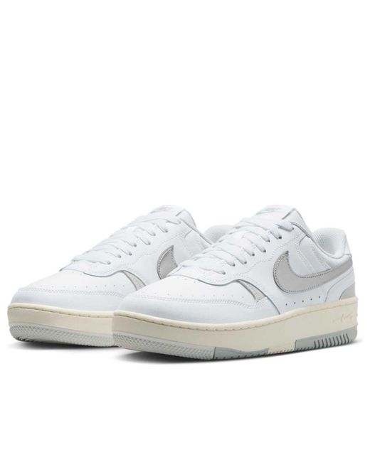 Nike White (Wmns) Gamma Force Light Smoke Metallic'
