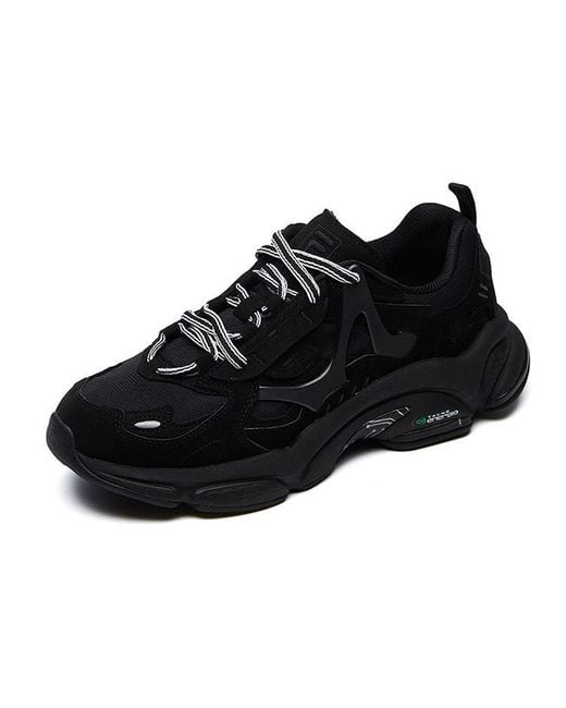 Fila Black Fila Rjv Low-Top Running Shoes for men