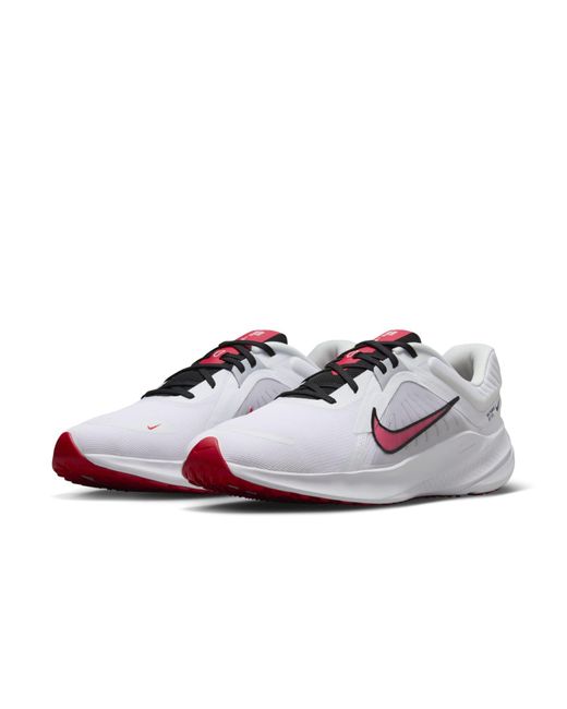 Nike White Quest 5 Road Running Shoes for men