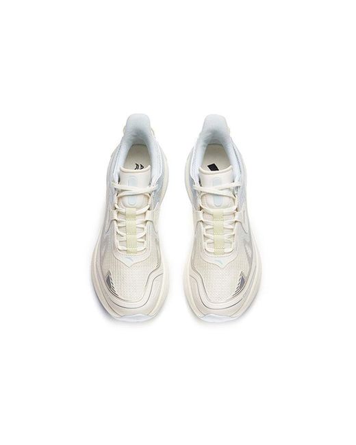 Anta White (Wmns) Running Series Sneakers