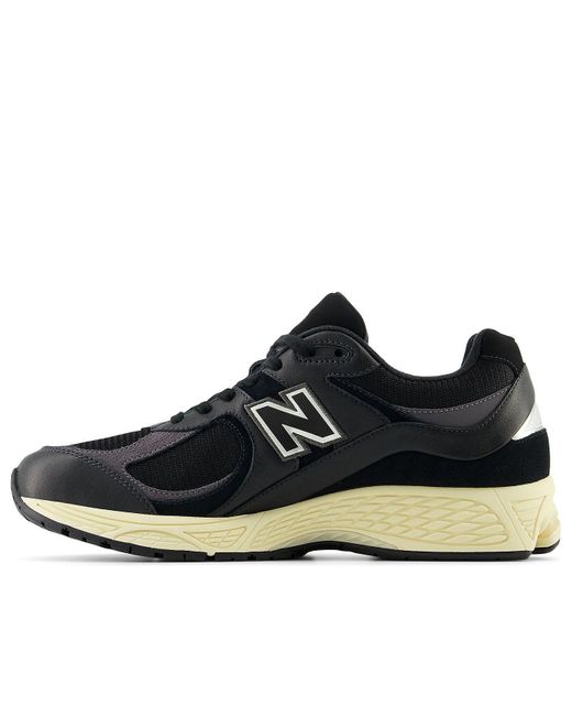 New Balance Black 2002R Vintage' for men