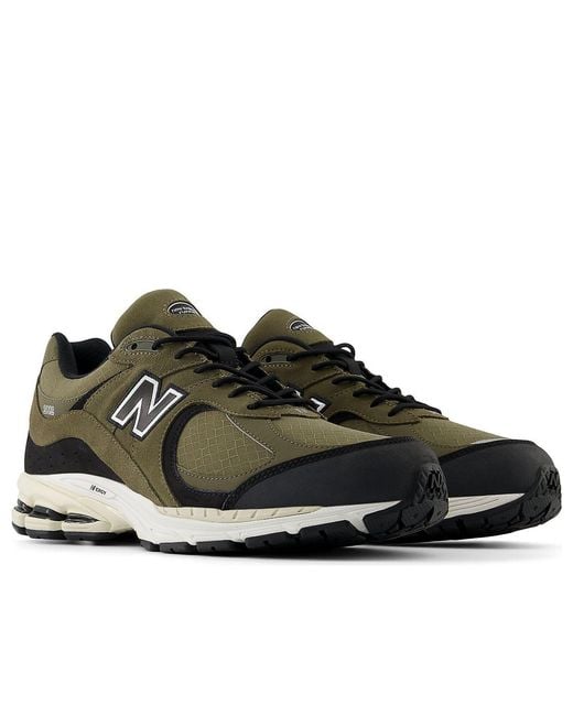 New Balance Black 2002R Gore-Tex for men