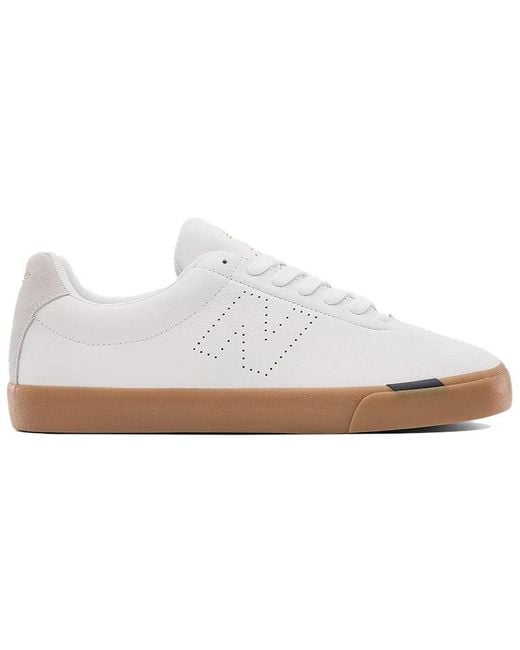 New Balance White Numeric 22 Gum' for men