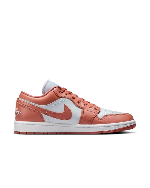 Nike Red (Wmns) 1 Low 'Sky J'