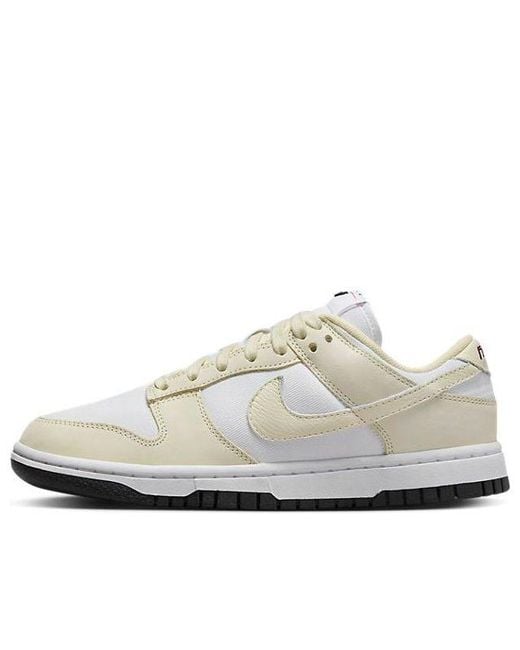 Nike White (Wmns) Dunk Low Lx Coconut Milk'