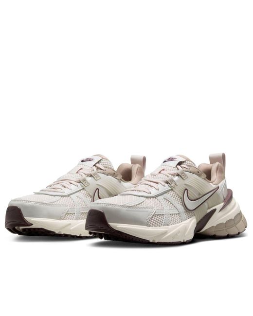 Nike White Sneaker