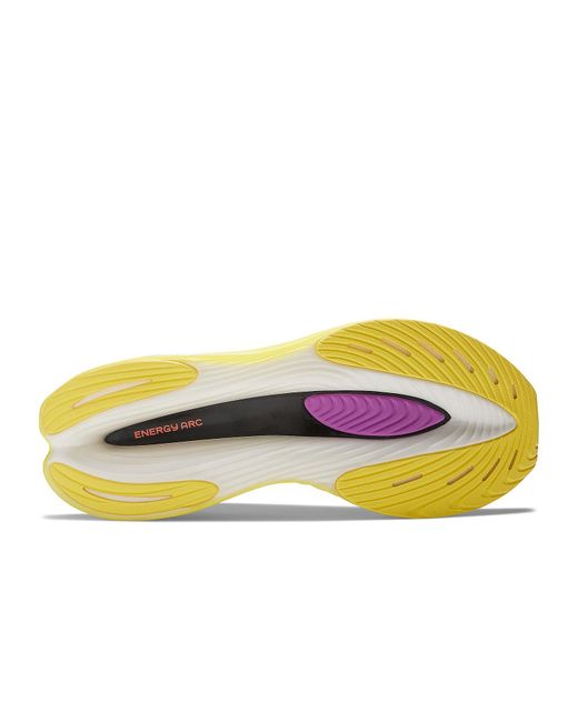 New Balance Yellow Fuelcell Supercomp Elite V3 for men