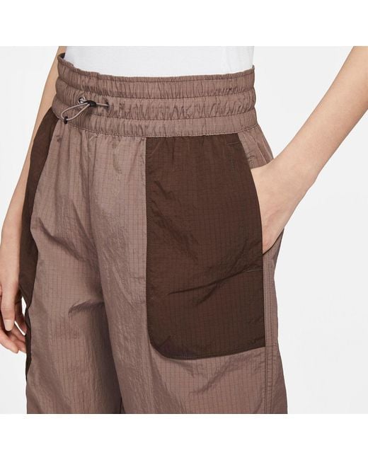 Nike Brown (Wmns) Sportswear City Utility High-Waist Woven Pants