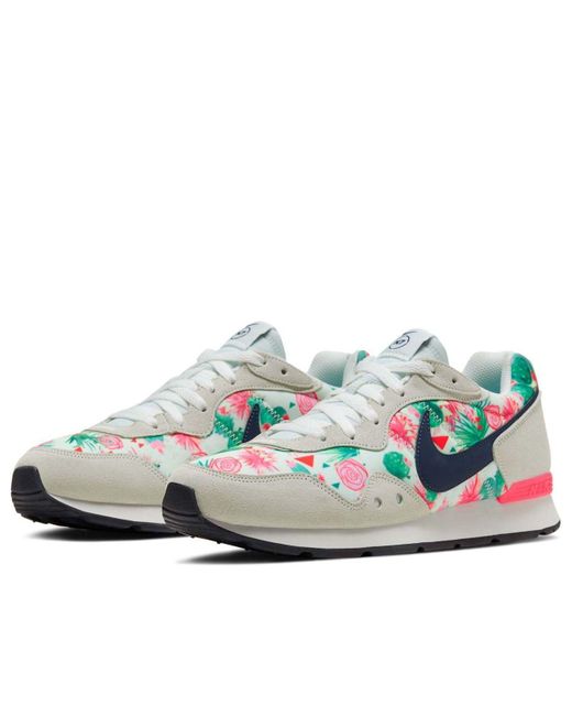Nike Blue Venture Runner 'N7' for men