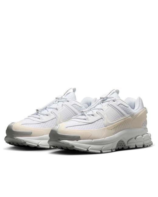 Nike White Air Zoom Vomero Roam Phantom' for men