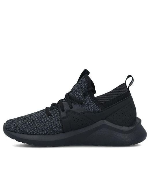 PUMA Black (Wmns) Emergence