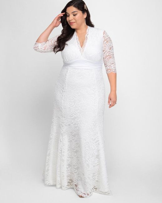 amour lace wedding gown