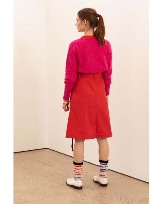 La Fetiche Pink Viva Traditional Brushed Crew Neck Seamfree Sweater With Bright Contrast Neck Trim