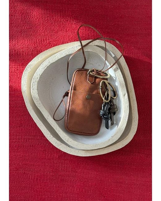 Bea Mombaers White Phone Pocket