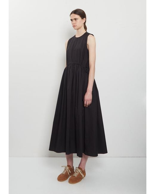 Apuntob Black Cotton Pleated Sleeveless Dress
