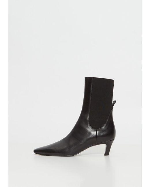 black mid heel boot
