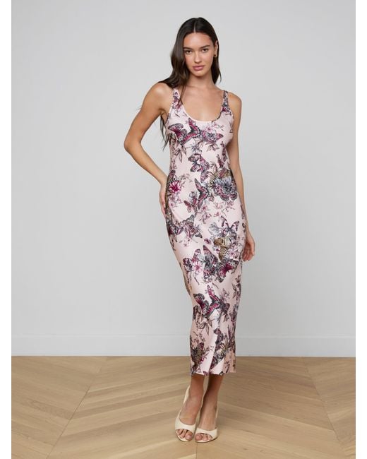 Robe Longue En Satin Akiya, Rose Pâle À Imprimé Jungle Papillons Coloré L'Agence en coloris Multicolor