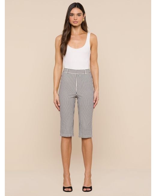 Pantalon Capri Leni, Ivoire À Rayures Bleu Nuit L'Agence en coloris Natural