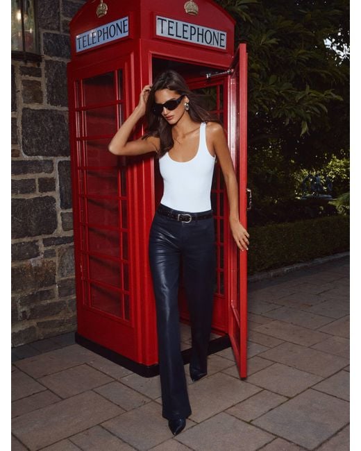 Jean Large En Denim Enduit Clayton, Enduit Bleu Nuit Profond L'Agence en coloris Blue