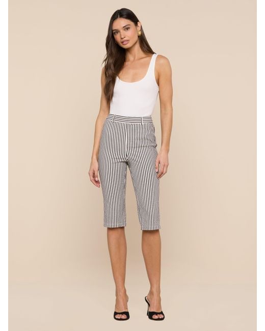 Pantalon Capri Leni, Ivoire À Rayures Bleu Nuit L'Agence en coloris Natural
