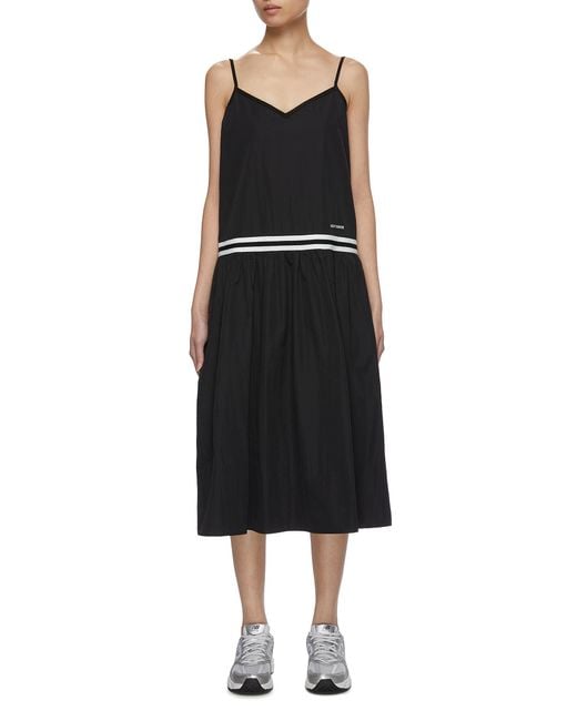 LUCKY MARCHE Sleeveless Flared Dress in Black | Lyst