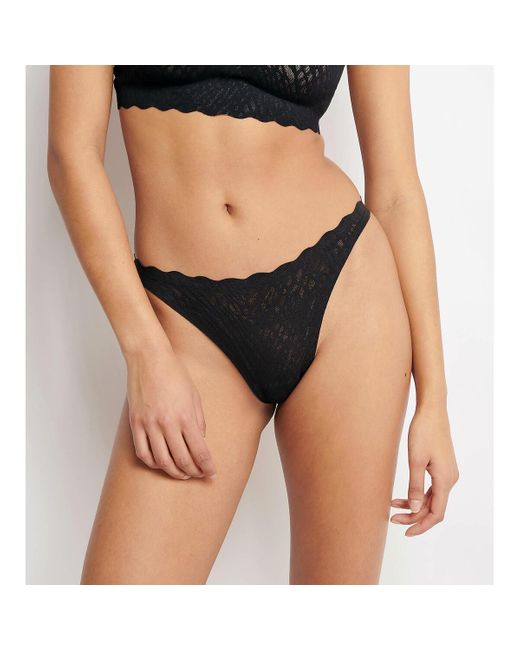 Tanga Zero Feel Bliss. Talla. Color Sloggi de color Black