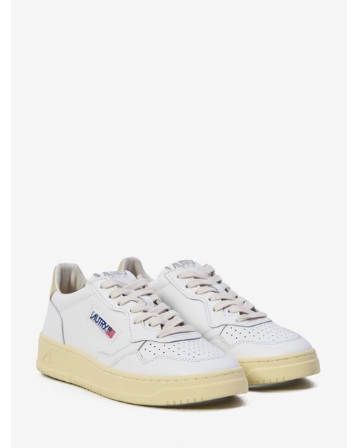 Autry White Medalist Low Sneakers