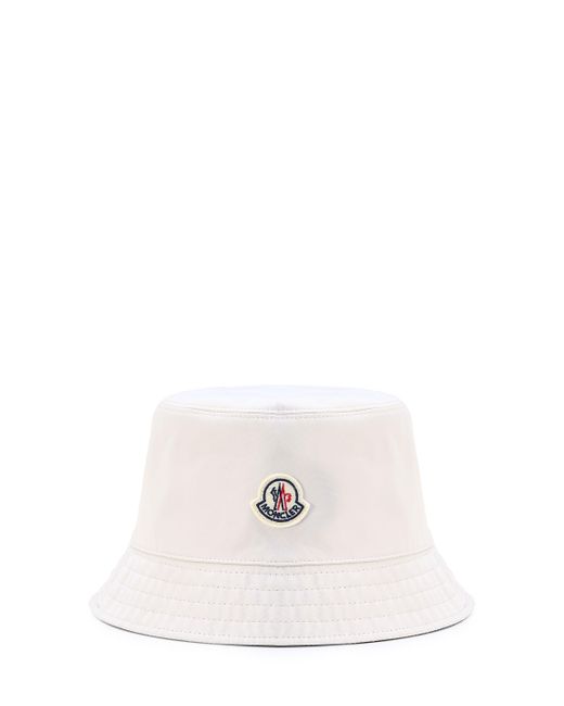Cappello bucket con logo di Moncler in White