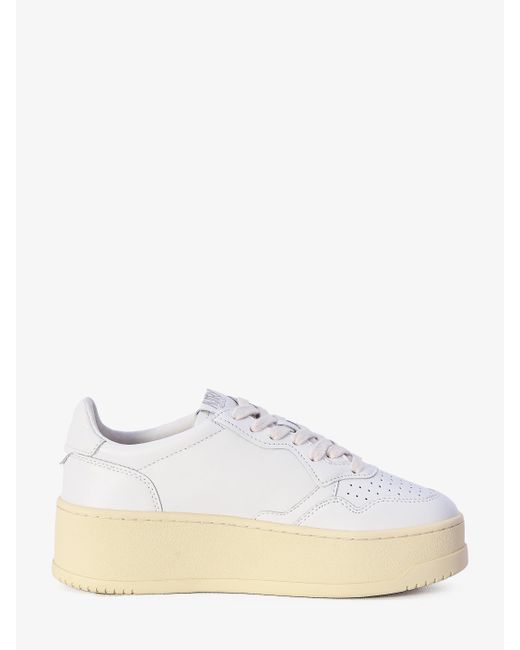 Autry White Medalist Low Sneakers