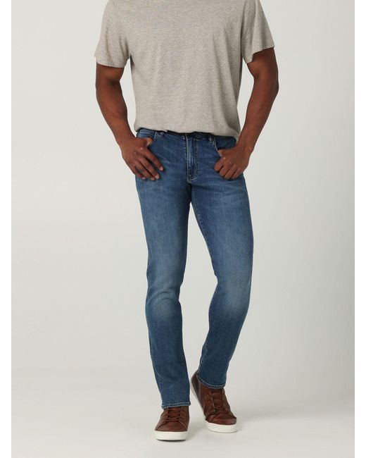 Lee Jeans Denim Extreme Motion Straight Fit Tapered Leg Jeans in Blue