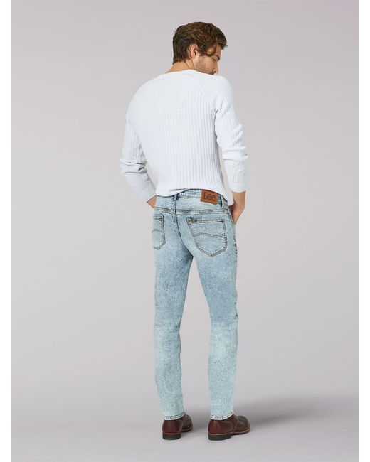 slim fit tapered jeans