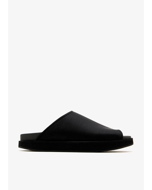 Onwuad Black Doa Sandals