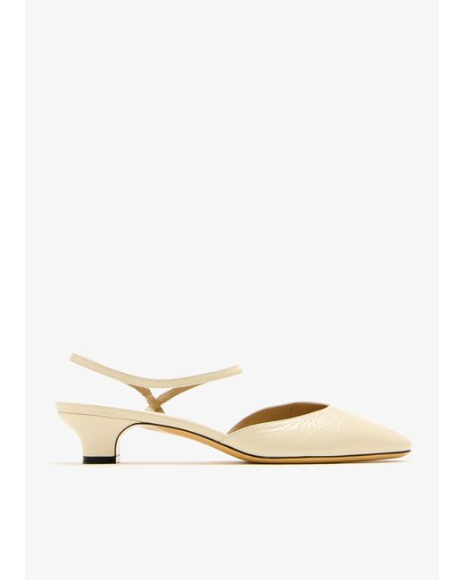 Le Monde Beryl White Erika Pumps
