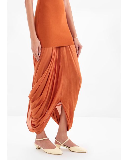 Le Monde Beryl White Erika Pumps