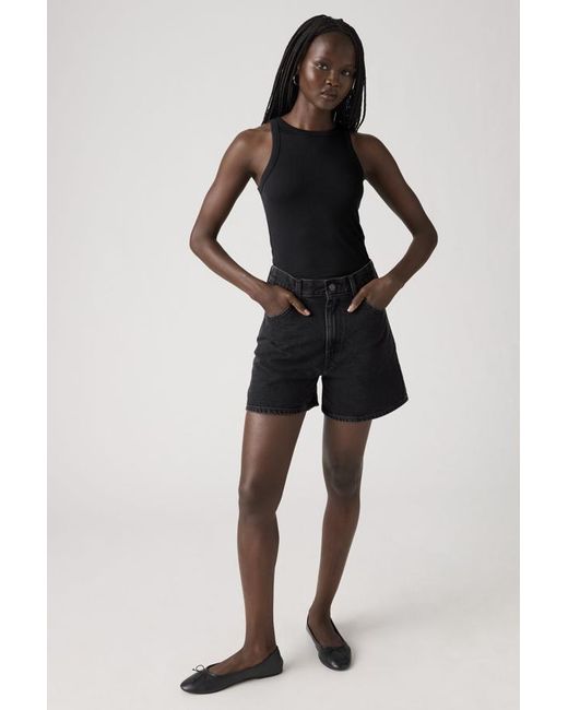 Levi's Cinch Mid Thigh Short in het Black