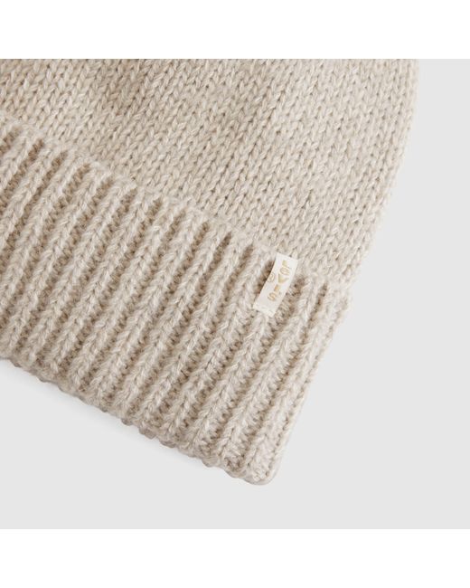 Essential Holiday Beanie di Levi's in Natural