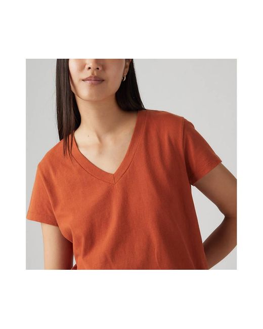 Boxy V Neck Tee Levi's de color Red