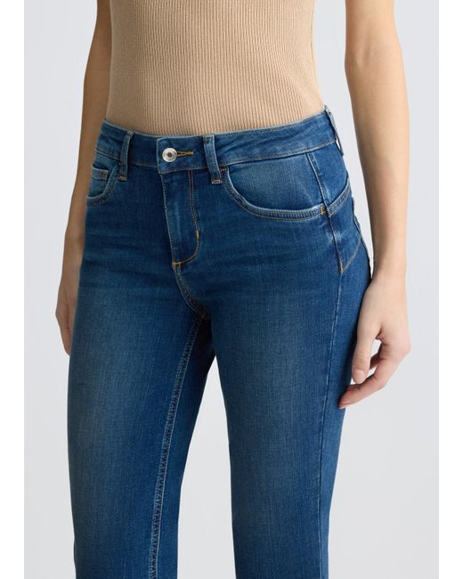 Liu Jo Jeans Capri Bottom Up di Liu Jo in Blue