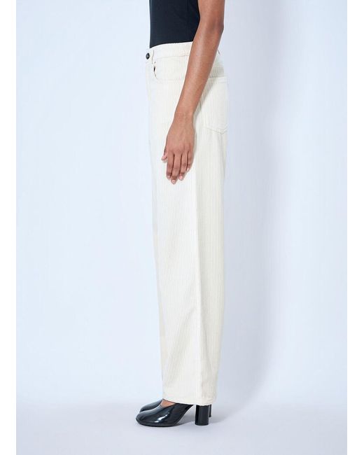 Rohe White Bruun