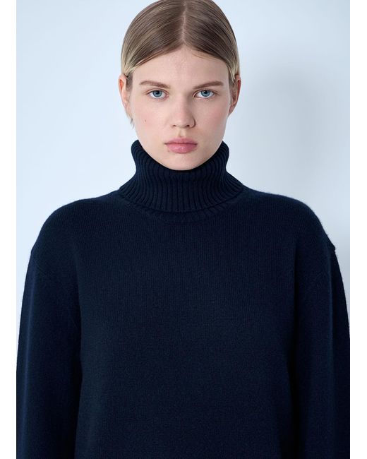 Totême  Blue Cashmere Turtleneck