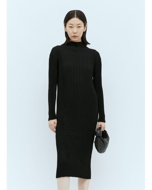 Issey Miyake Black Spongy Bk/wt-28 Long-sleeve Midi Dress