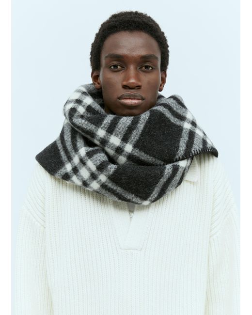Burberry Check Wool Scarf in Black for Men | Lyst
