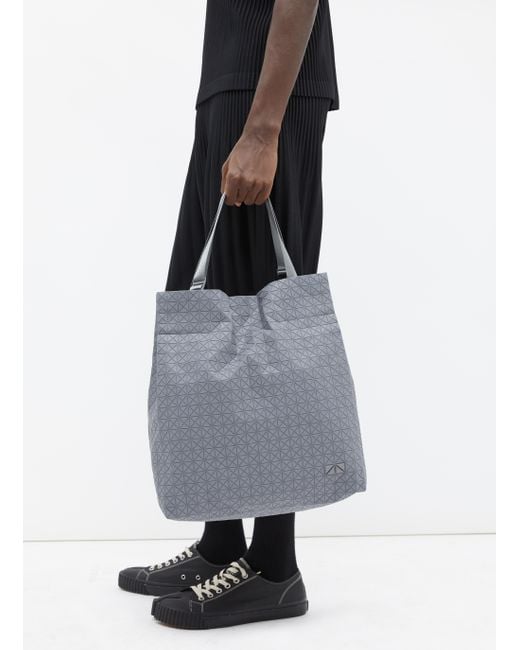 Issey Miyake Cart S One-tone Tote Bag in Gray for Men | Lyst Issey Miyake Cart S One-tone Tote Bag in Gray for Men | Lyst