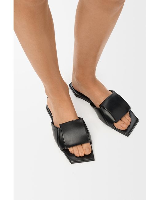 Loewe White Origami Slide