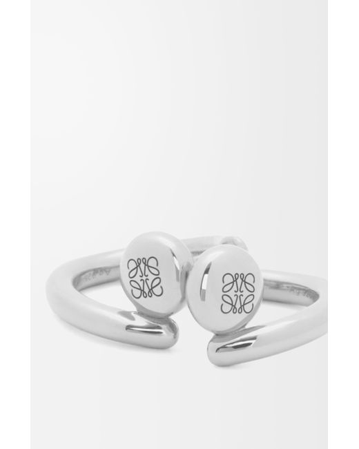 Minipendientes De Aro Anagram Pebble En Plata De Ley Mujer Loewe de color Gray