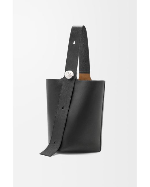 Loewe Black Large Pebble Bucket In Supple Grained Calfskin for men