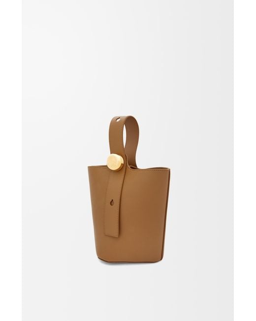 Loewe White Pebble Bucket Mini