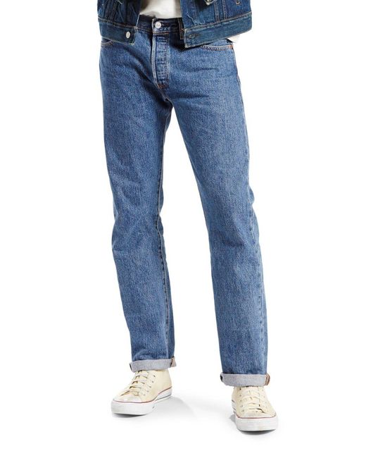 Big n tall jeans Types of men's big and tall jeans. Relaxed fit jeans are roomy and comfortable, and regular fit choices offer a more tailored appearance. Most are cotton with a touch of spandex or elastane for increased give and added comfort.