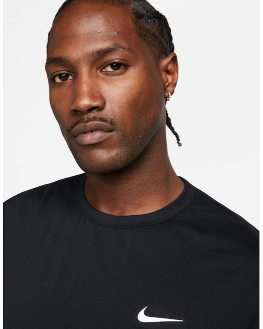 Nike Black Hyverse Dri-Fit Uv Fitness Sportswear T Shirt for men