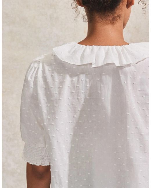 Ro&zo Gray Ivory Dobby Ruffle-Front Blouse
